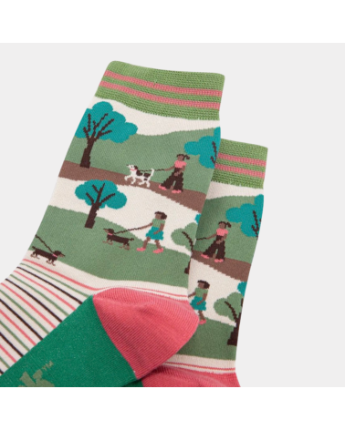 Damen-Bambussocken Dog Walk mit Hunde-Spaziergang im Park von Sock Talk